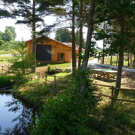Les Du Haut-forez Semesteranläggning (resort)