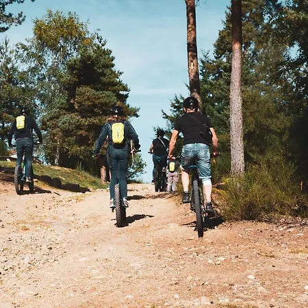 Les Du Haut-forez Semesteranläggning (resort)