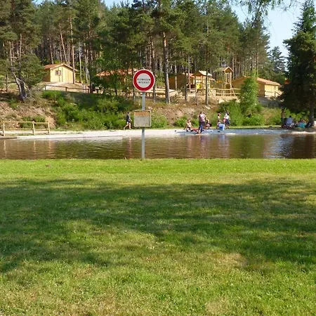 Semesteranläggning (resort) Les Du Haut-forez